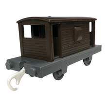 Cargar imagen en el visor de la galería, 2002 TOMY Brown GWR Brakevan -
