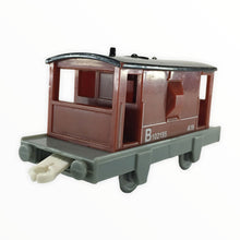 Load image into Gallery viewer, 2006 HiT Red Brakevan -
