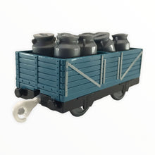 画像をギャラリービューアに読み込む, 2007 Plarail Shaking Milk Truck -
