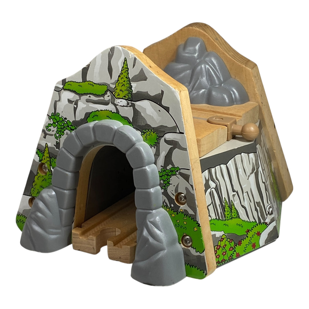 2002 Wooden Railway Mountain Overpass Tunnel