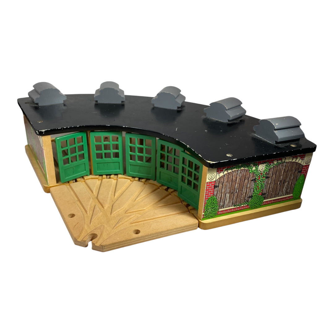 2004 Wooden Railway Roundhouse