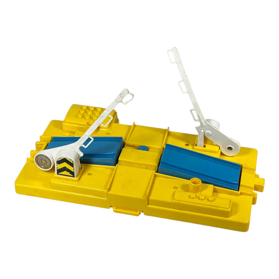 TOMY Yellow Drawbridge 2