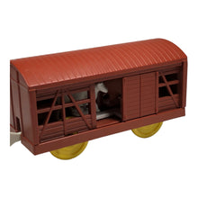 Load image into Gallery viewer, TOMY Animal Cattle Car
