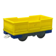 画像をギャラリービューアに読み込む, Plarail Yellow Wagon
