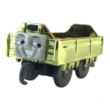 Load image into Gallery viewer, Plarail Capsule Plated Green Troublesome Wagon - 
