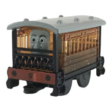 Load image into Gallery viewer, Plarail Capsule Sparkle Henrietta - 
