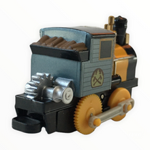 Load image into Gallery viewer, Plarail Capsule Wind-Up Dash - 
