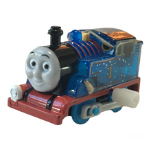 Load image into Gallery viewer, Plarail Capsule Wind-Up Sparkle Thomas - 
