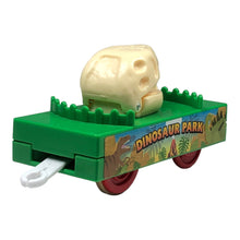 Load image into Gallery viewer, Plarail Rotating Dinosaur Green Flatbed -
