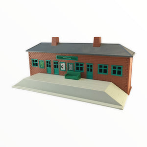 TOMY Ffarquhar Station