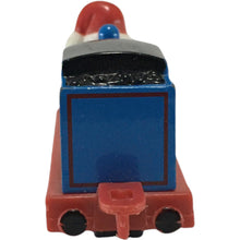 Load image into Gallery viewer, 2001 ERTL Christmas Hat Thomas
