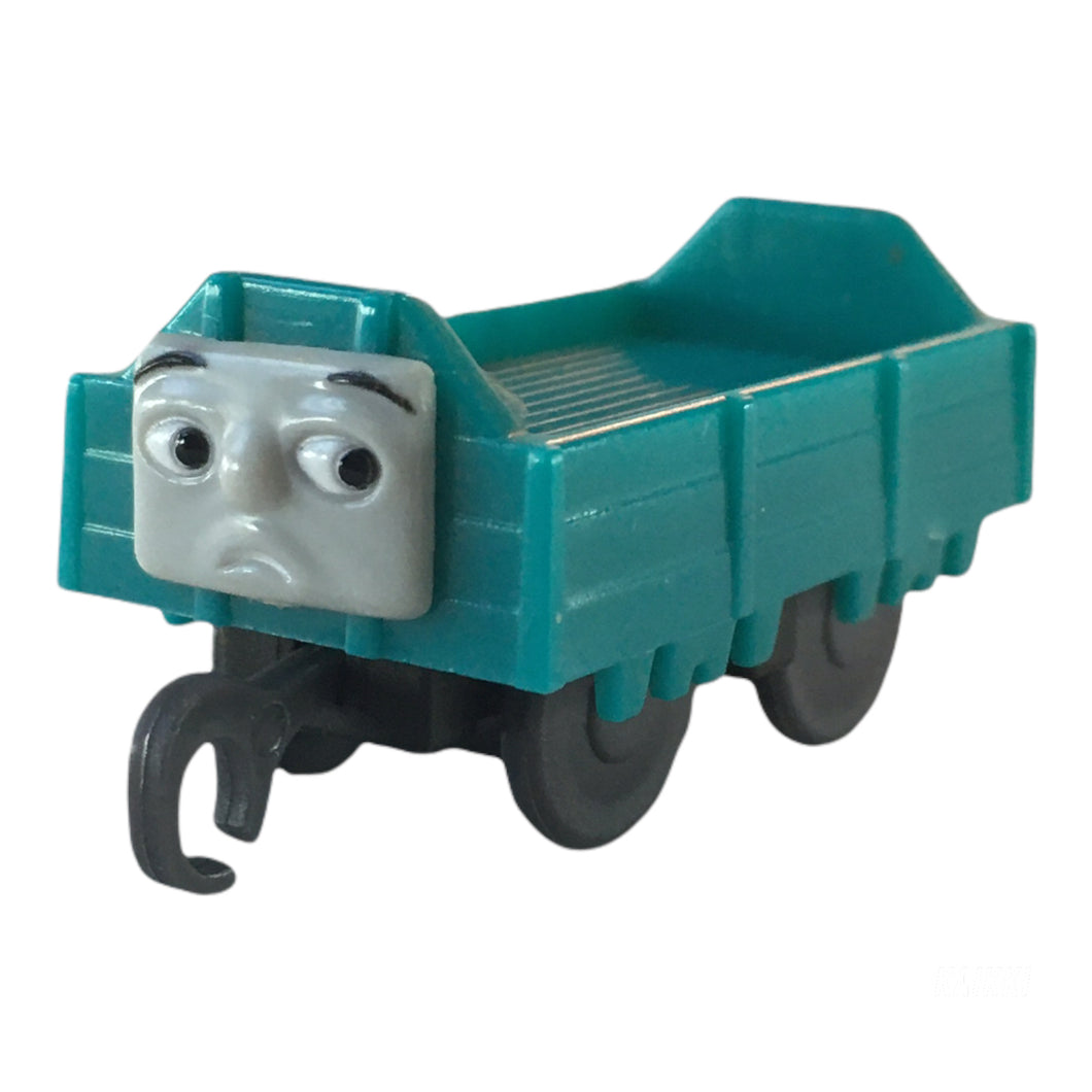 Vagón problemático verde azulado de la cápsula de Plarail
