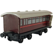 Load image into Gallery viewer, 2001 ERTL Gordon&#39;s Special Coach

