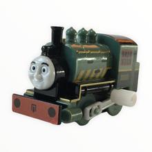Load image into Gallery viewer, Plarail Capsule Wind-Up Porter
