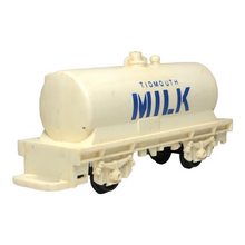 Load image into Gallery viewer, Hornby Old-Style HO/OO Milk Tanker
