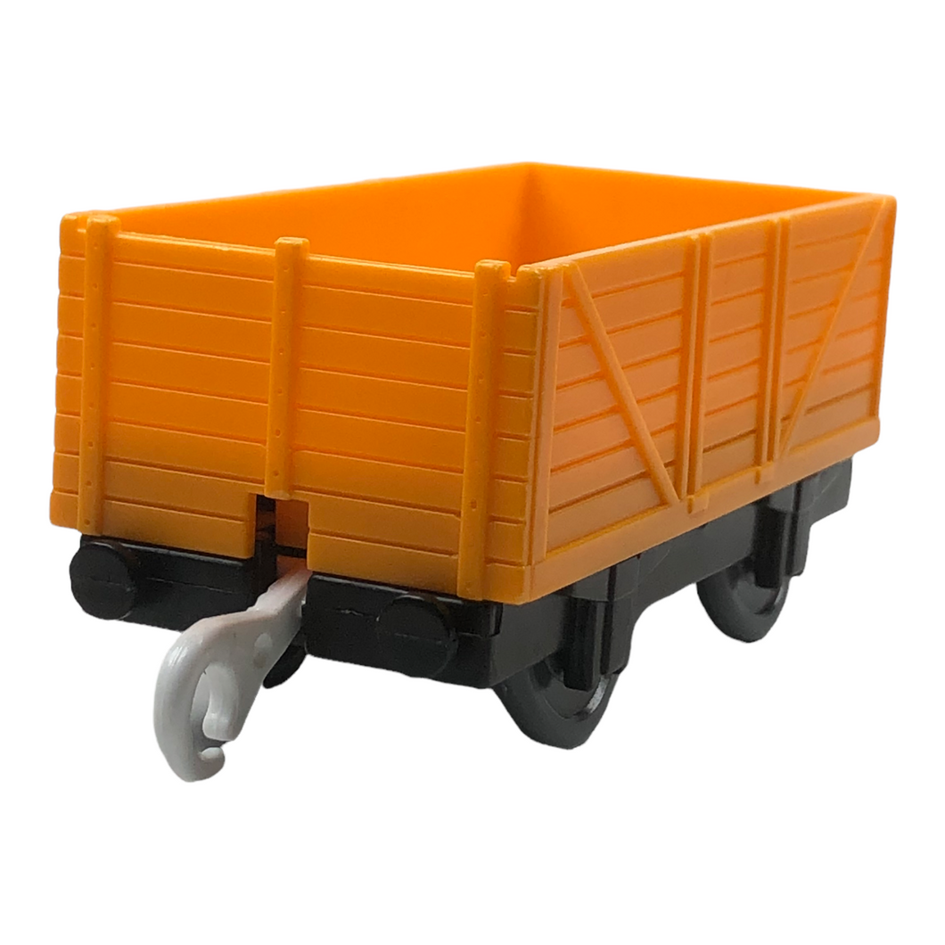 Camioneta naranja Mattel 2009